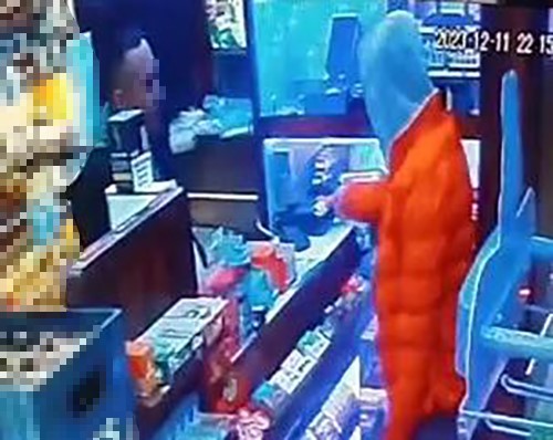 ÇANTASININ ÇALINDIĞINI HESAP BAKİYESİNİ GÖRÜNCE ANLADI