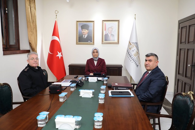 Vali Yiğitbaşı Toplantıya Katıldı. Gündem İse Huzur ve Güven Oldu