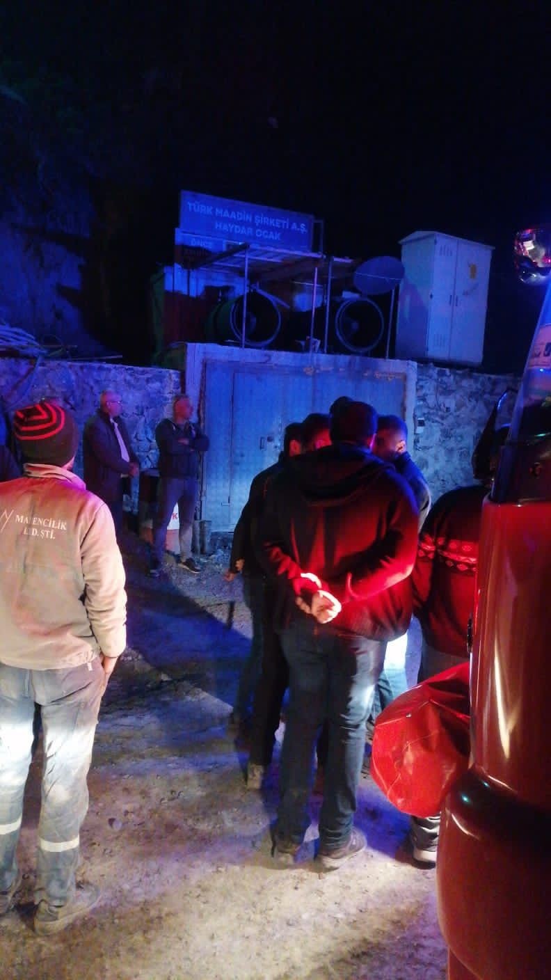 Madende Göçük Altında Kalan İki Kişiden Acı Haber Geldi