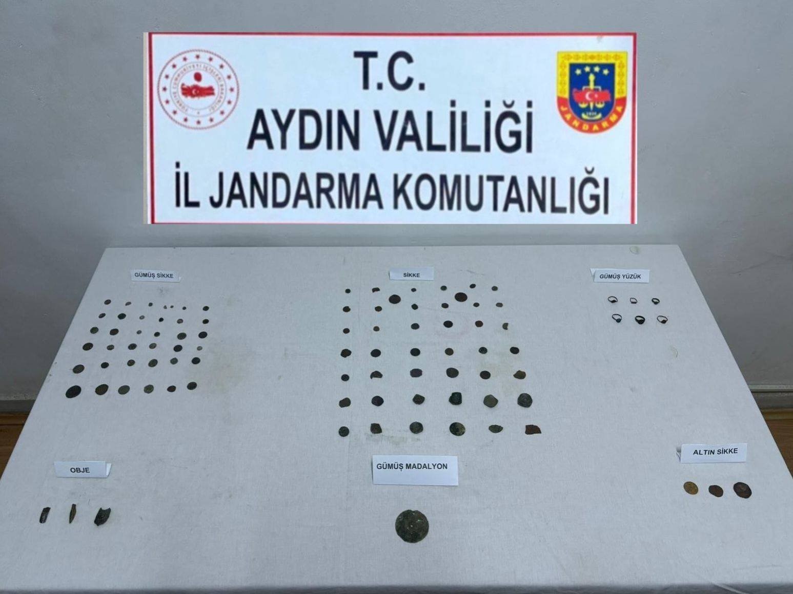 MİLYONLUK TARİHİ ESERLERİ SATARKEN YAKALANDILAR