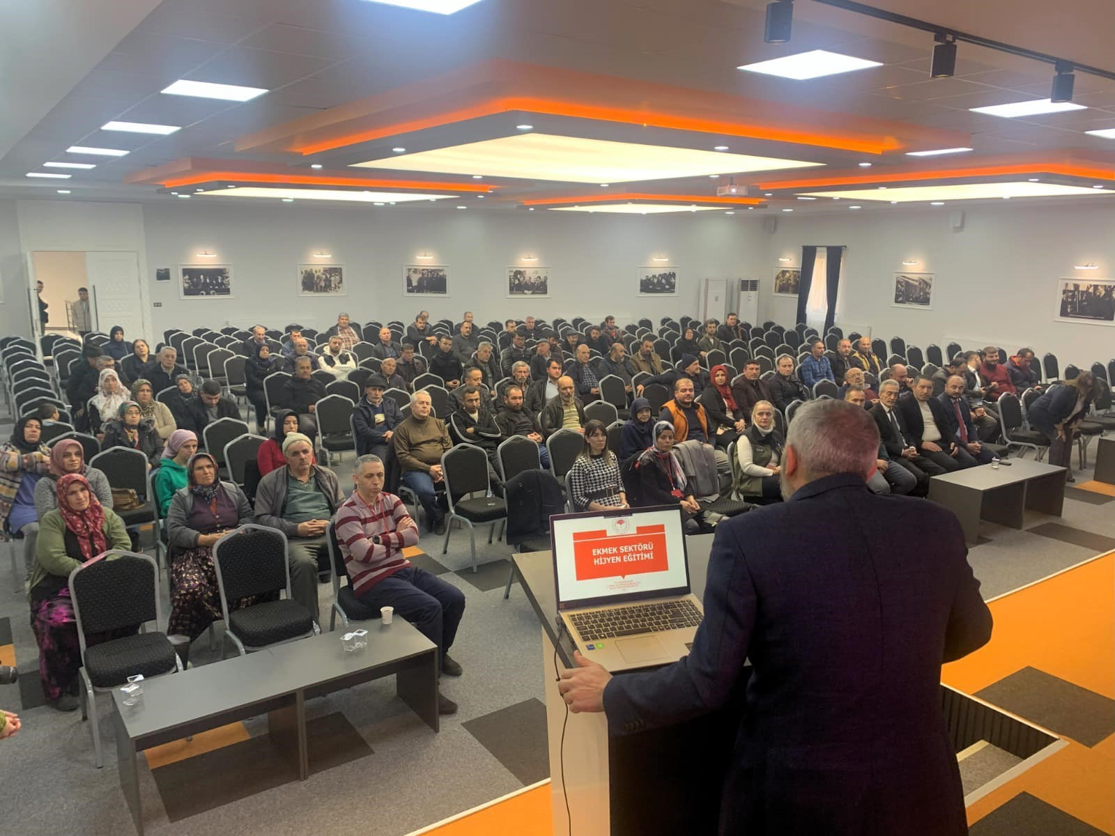 600'e Yakın Fırıncı Esnafına Hijyen Eğitimi Verildi