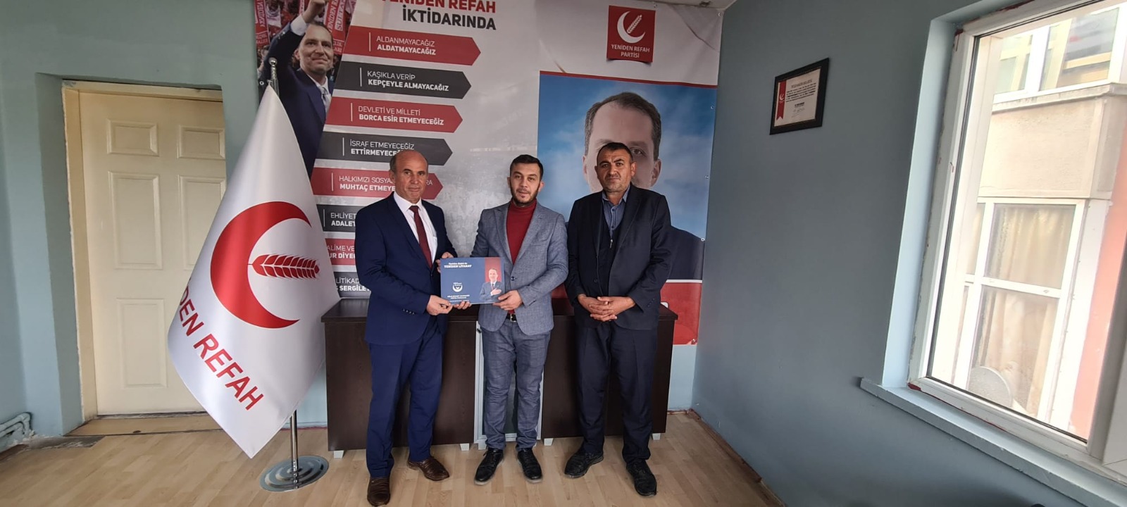 YENİDEN REFAH PARTİSİ'NDE ADAYLIK YARIŞI HIZ KAZANDI  
