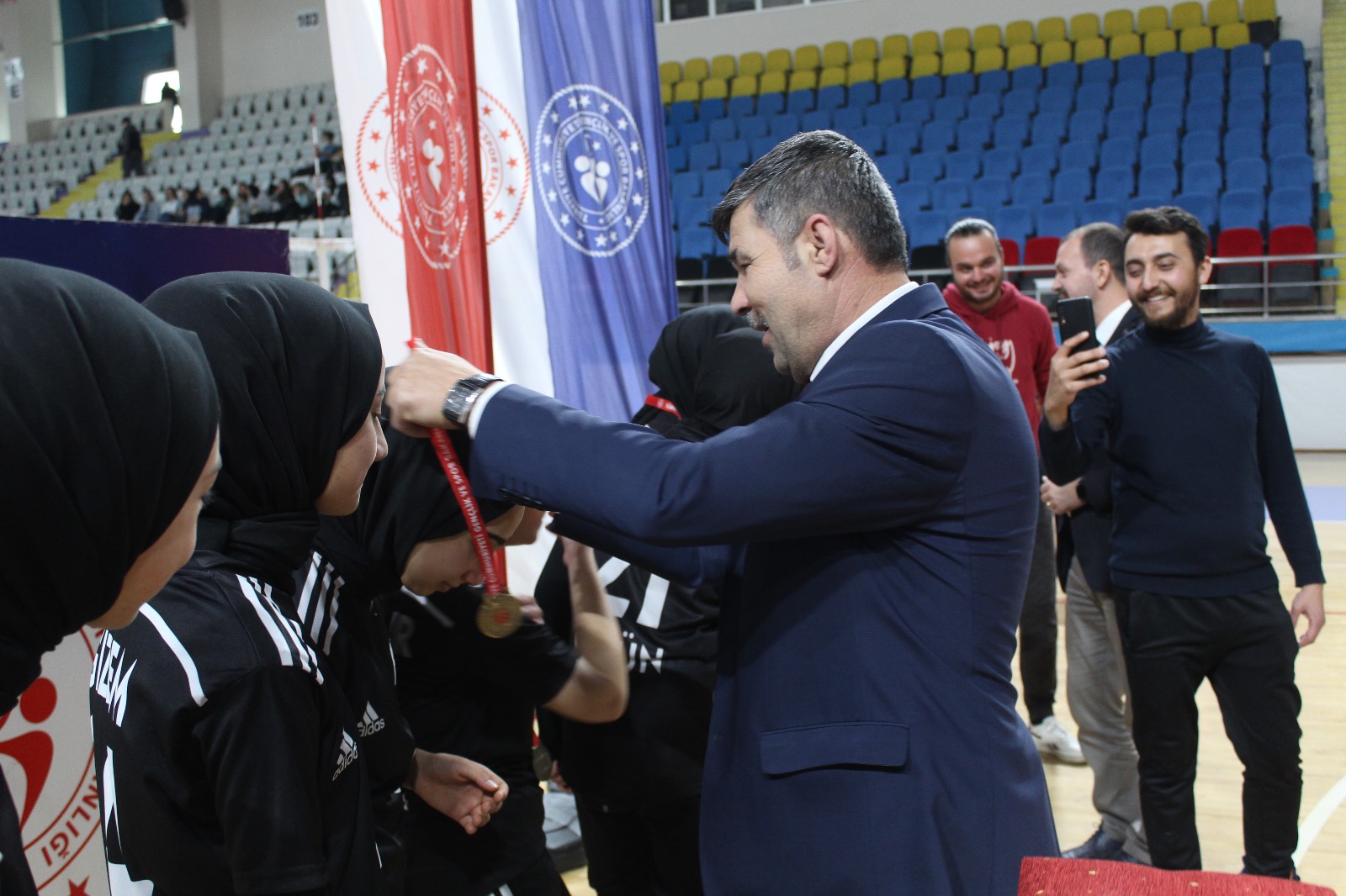 FİLEDE ŞAMPİYON SÜLÜN BALI-MUBAHAT AÇIKGÖZOĞLU ORTAOKULU