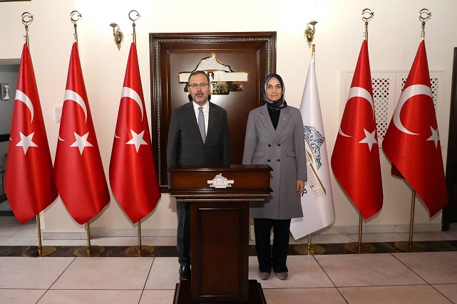 Eski Bakan Kasapoğlu Vali Yiğitbaşı'yı Makamda Ziyaret Etti