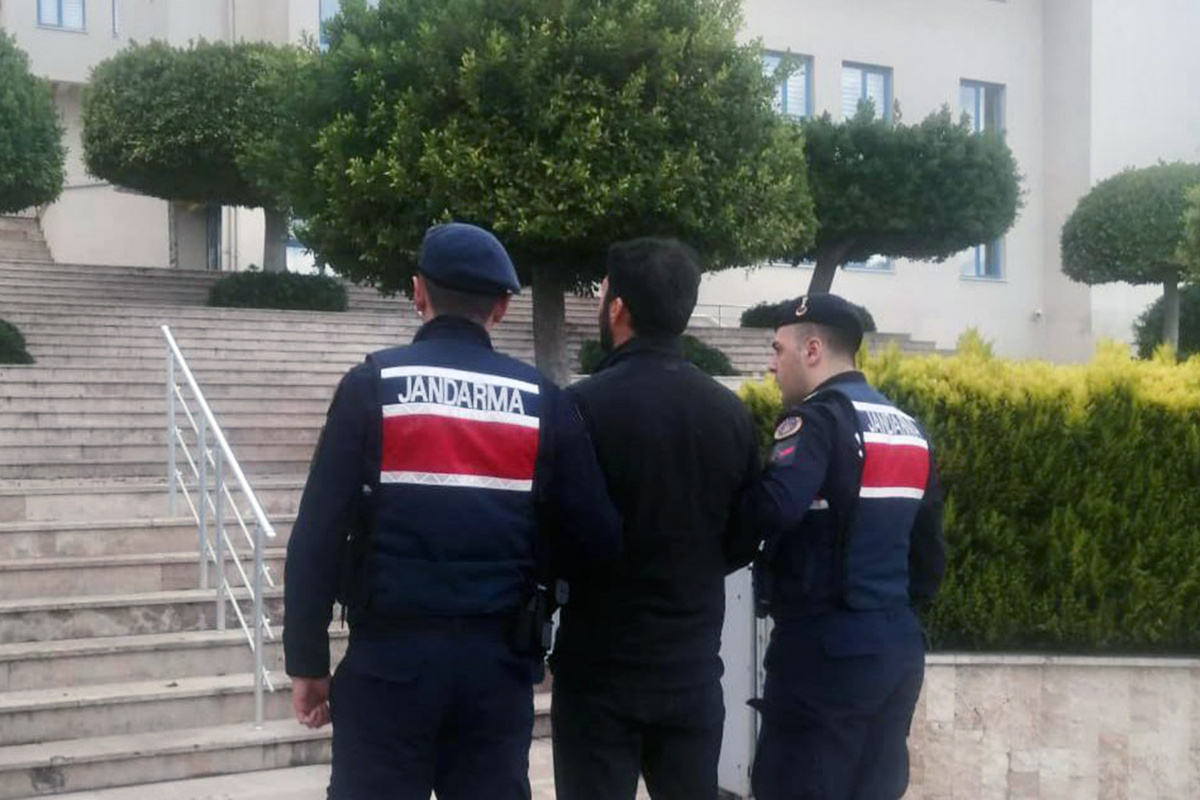 17 yıl 14 ay hapis cezası ile aranan şahsı jandarma yakaladı