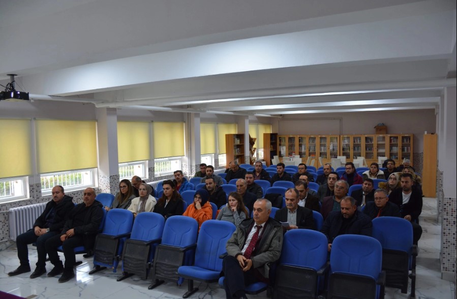 Emirdağlı eğitimciler eğitim sürecini değerlendirdi