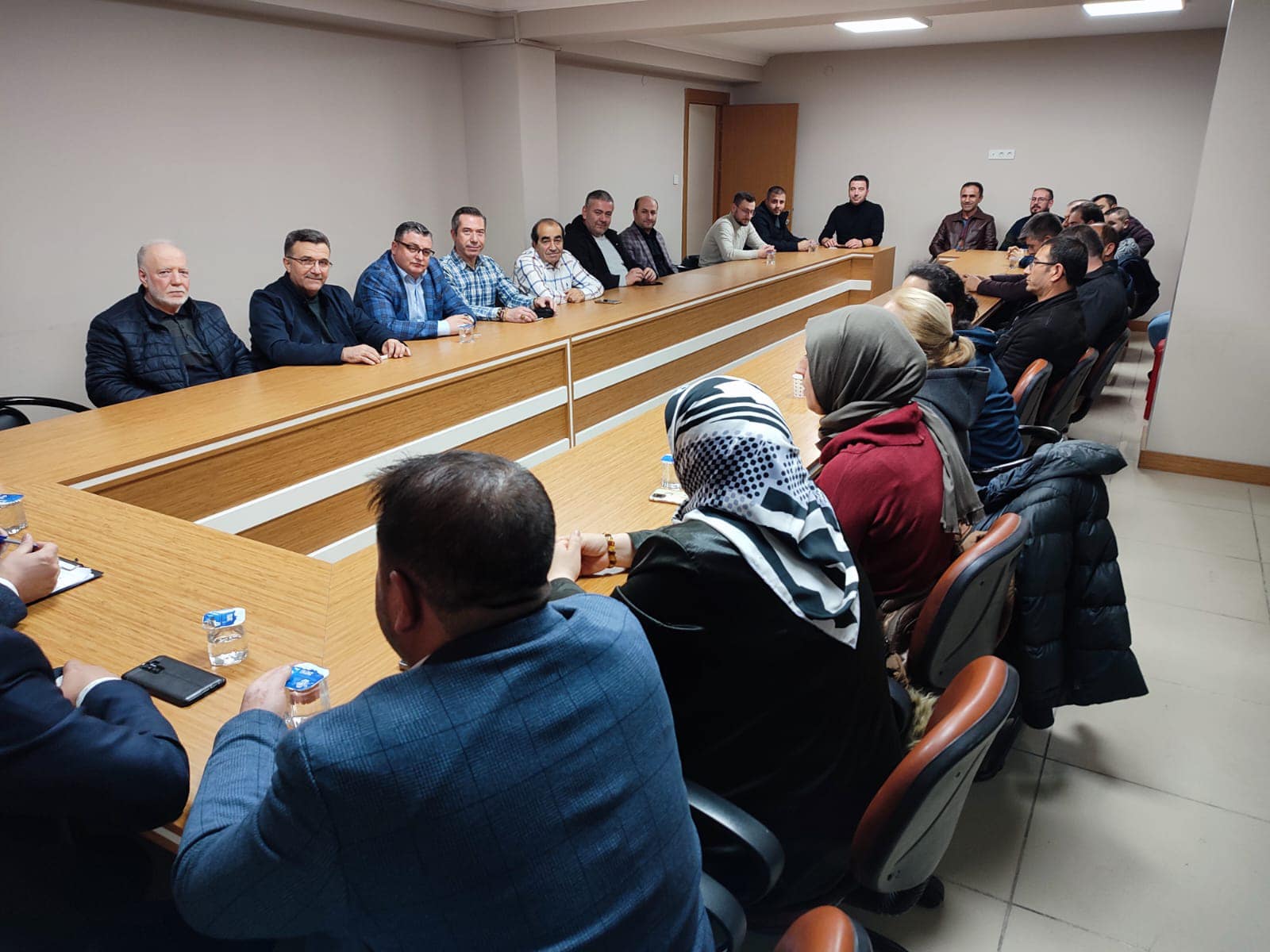 Toplantıda Gündem Yerel Seçim Oldu. Merkez İlçe Siyasi ve Hukukî İşler Başkanı Mumyakmaz Başkanlığında Gerçekleşti