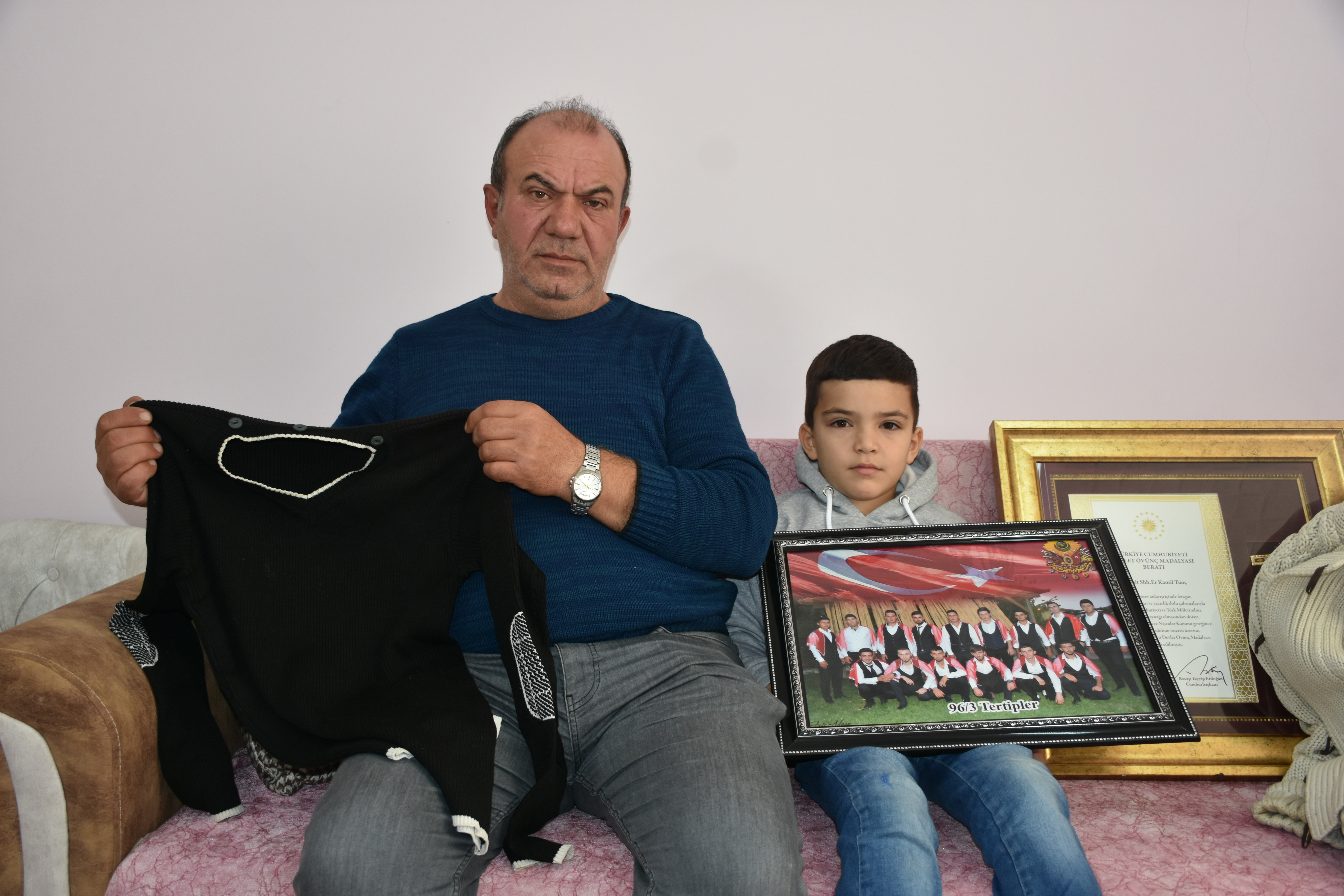Afyonlu acılı şehit ailesi evlatlarının acısını taşıyor