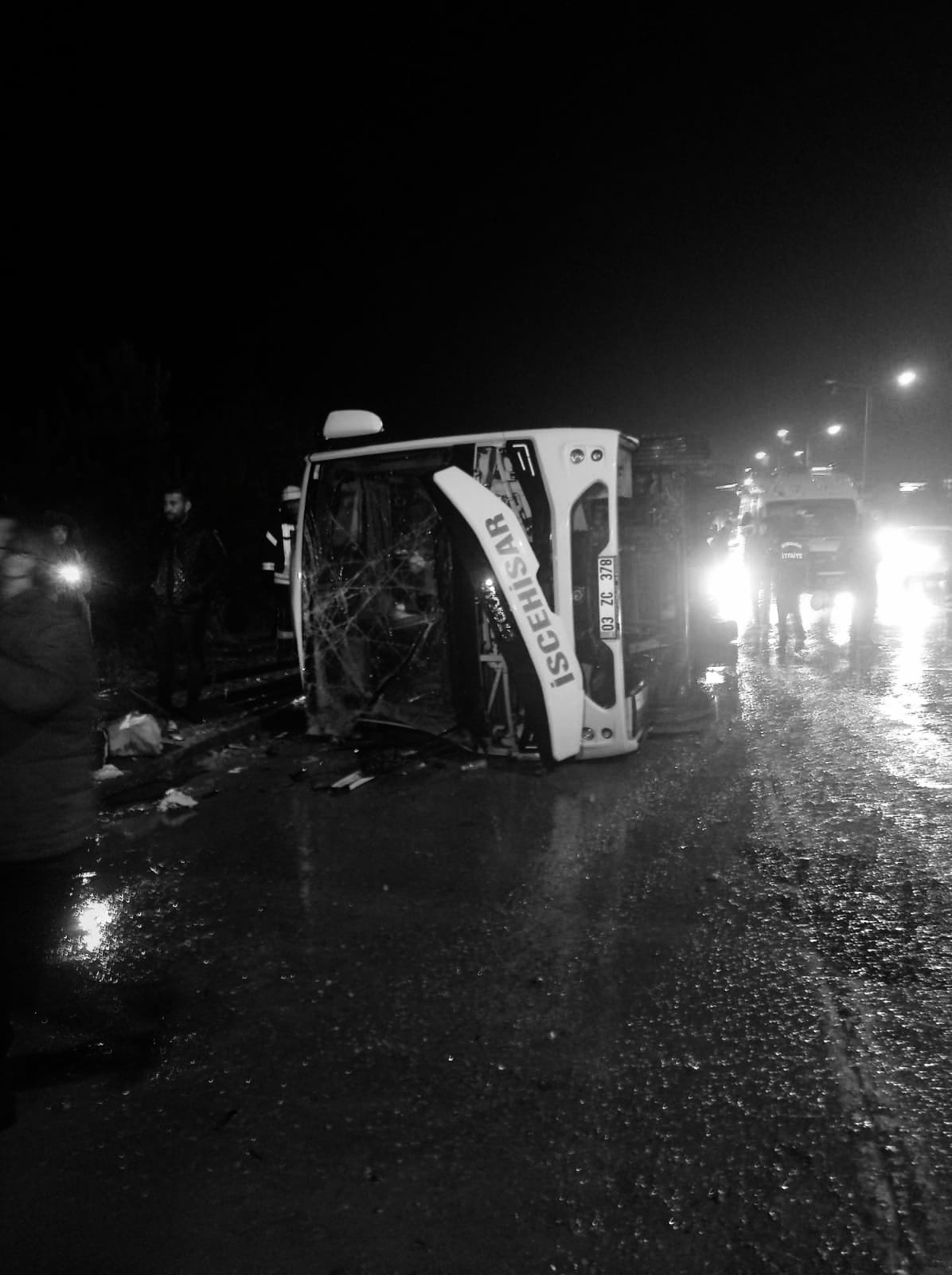 İscehisar Otobüsü Kaza Yaptı Feci Kazada 19 Kişi Yaralandı