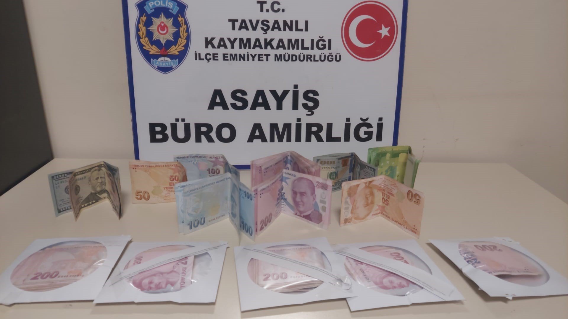 DAHA ÖNCE DE SADAKA KUTUSU ÇALMIŞ