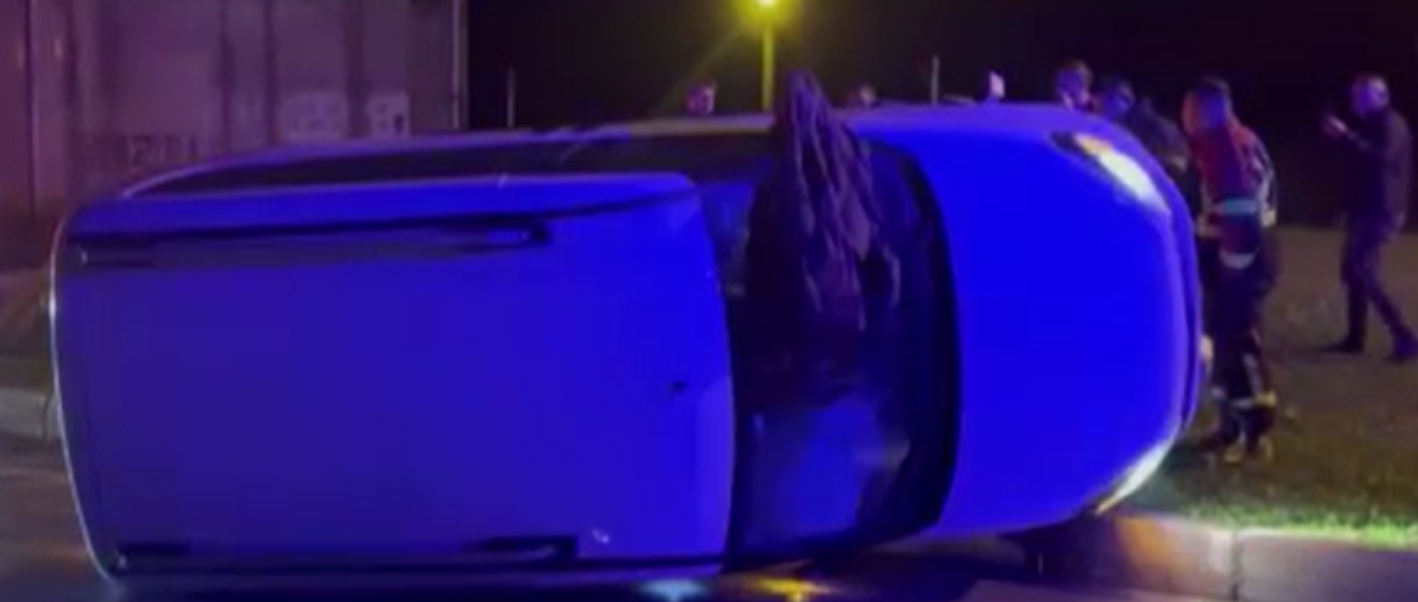 ALKOLLÜ ADAY SÜRÜCÜ OTOMOBİLLE TAKLA ATTI: