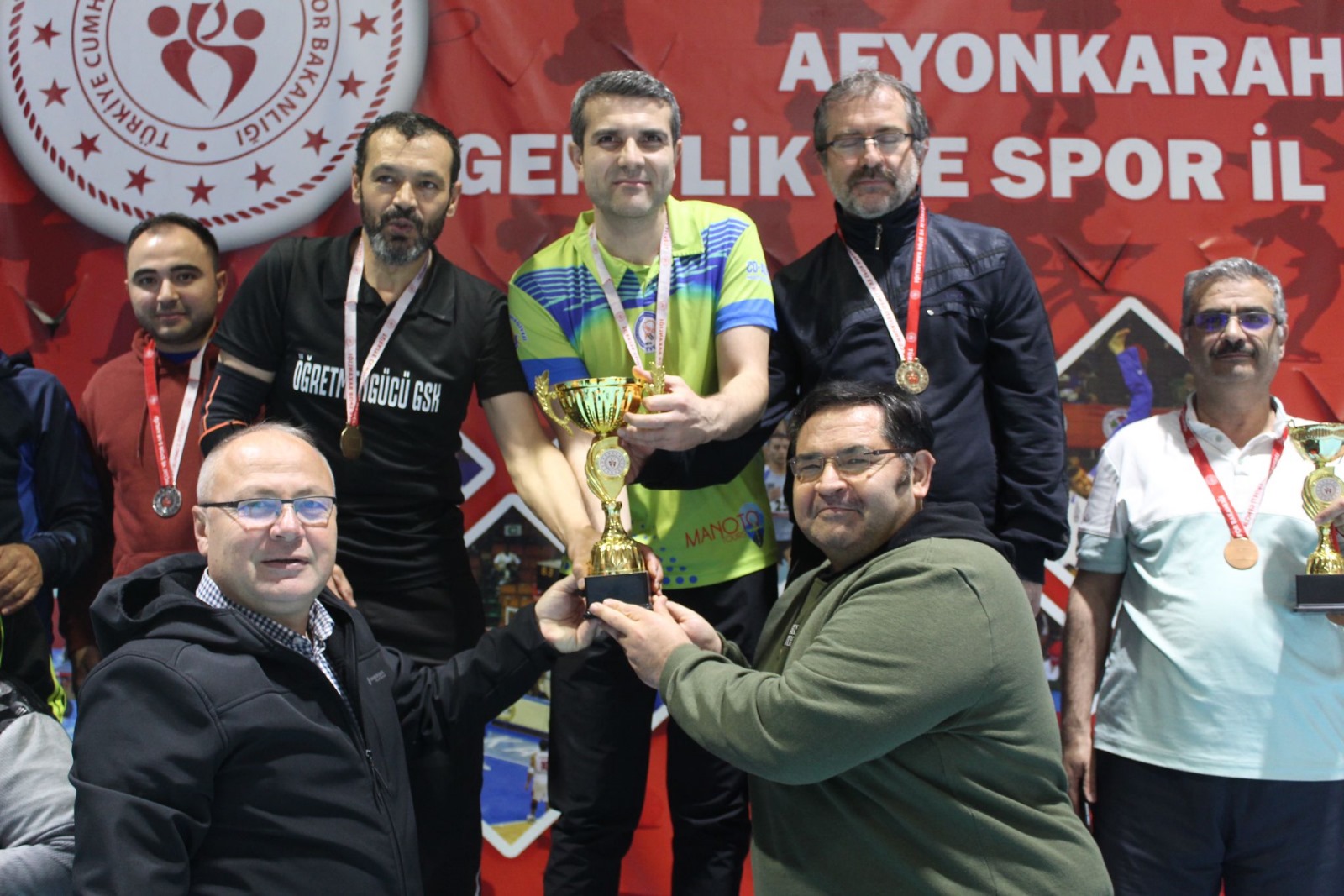 BÜYÜKLER MASA TENİSİ MÜSABAKALARI TAMAMLANDI