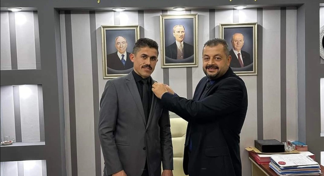 Afyonkarahisar'da yerel seçimlere giderken flash transfer AK  Parti'den MHP'ye geçti