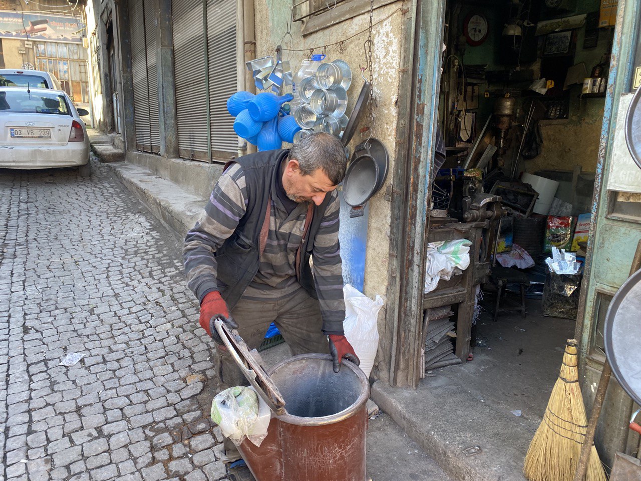AFYON'DA UNUTULMAYA YÜZ TUTMUŞ BİR MESLEK