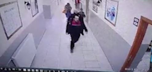 HAMİLE ÖĞRETMENİ DARBEDEN VELİ TUTUKLANDI