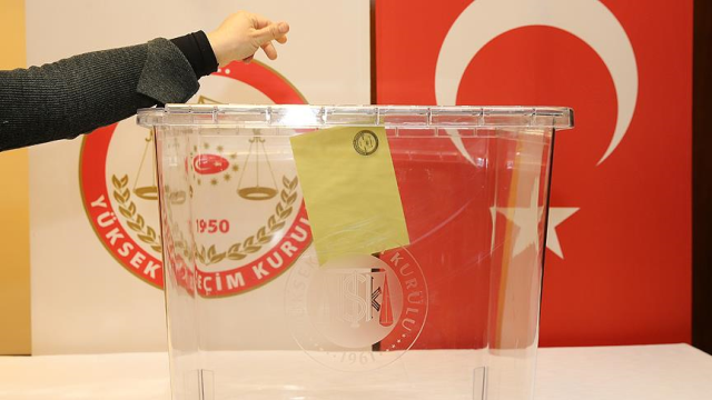 Resmi Gazetede Yayınlandı. Oy Verme Saatleri Değişti