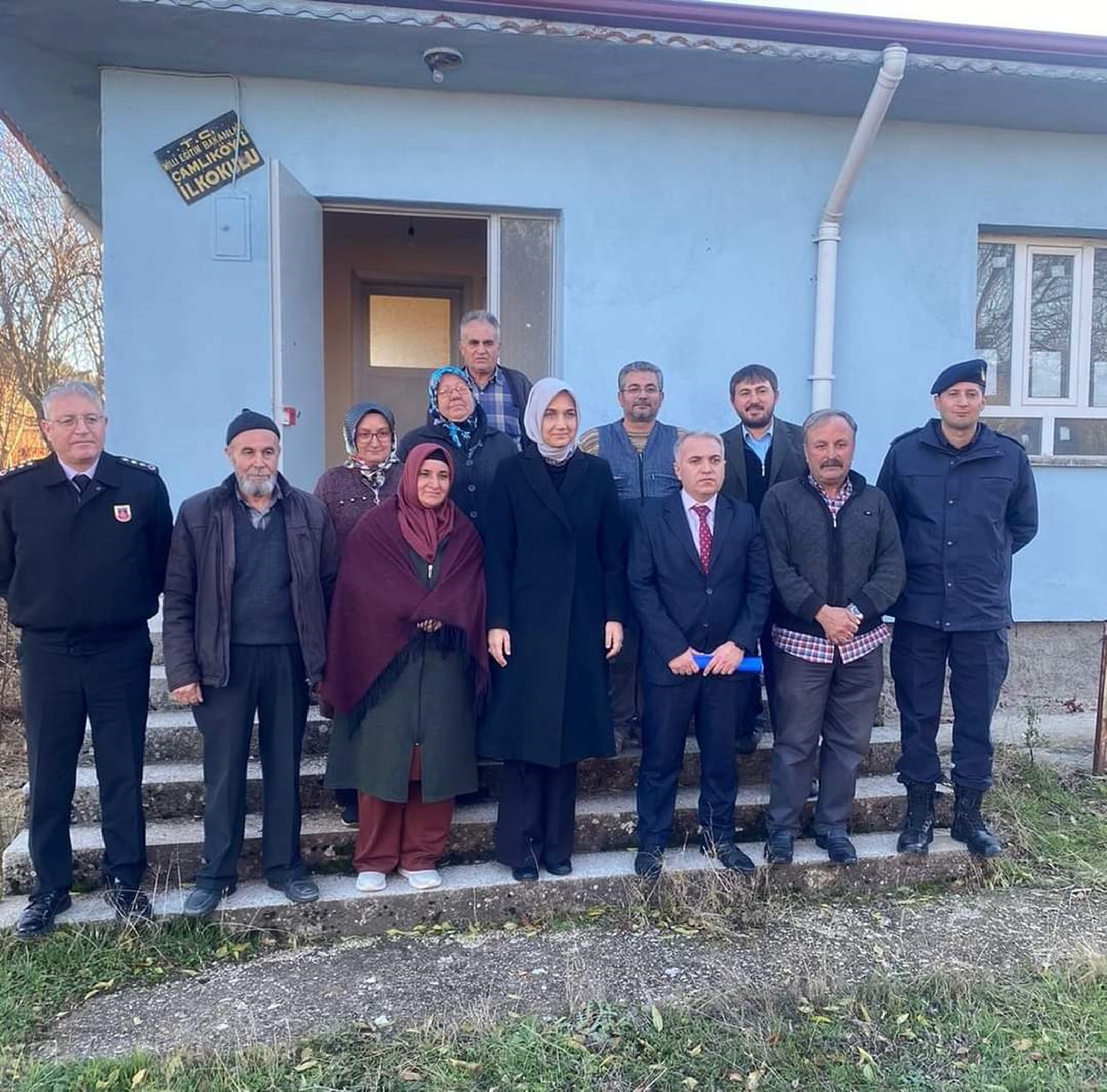 VALİ DOÇ. DR. KÜBRA GÜRAN YİĞİTBAŞI DİNAR İLÇESİNDEKİ  KÖYLERİ ZİYARET ETTİ