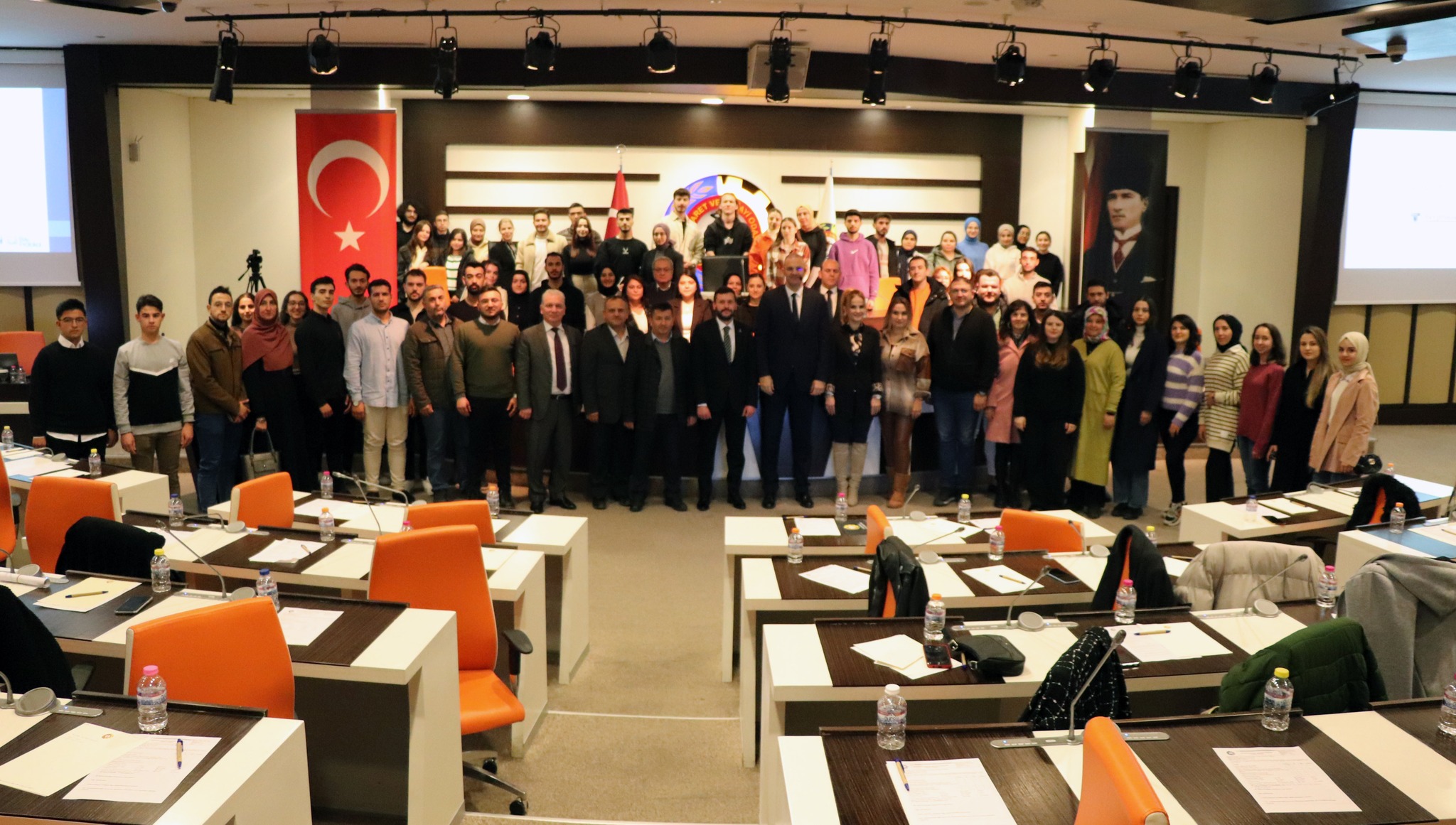 ATSO'da Eğitimler Sürüyor. Kursiyerlere Katılım Belgeleri Takdim Edildi