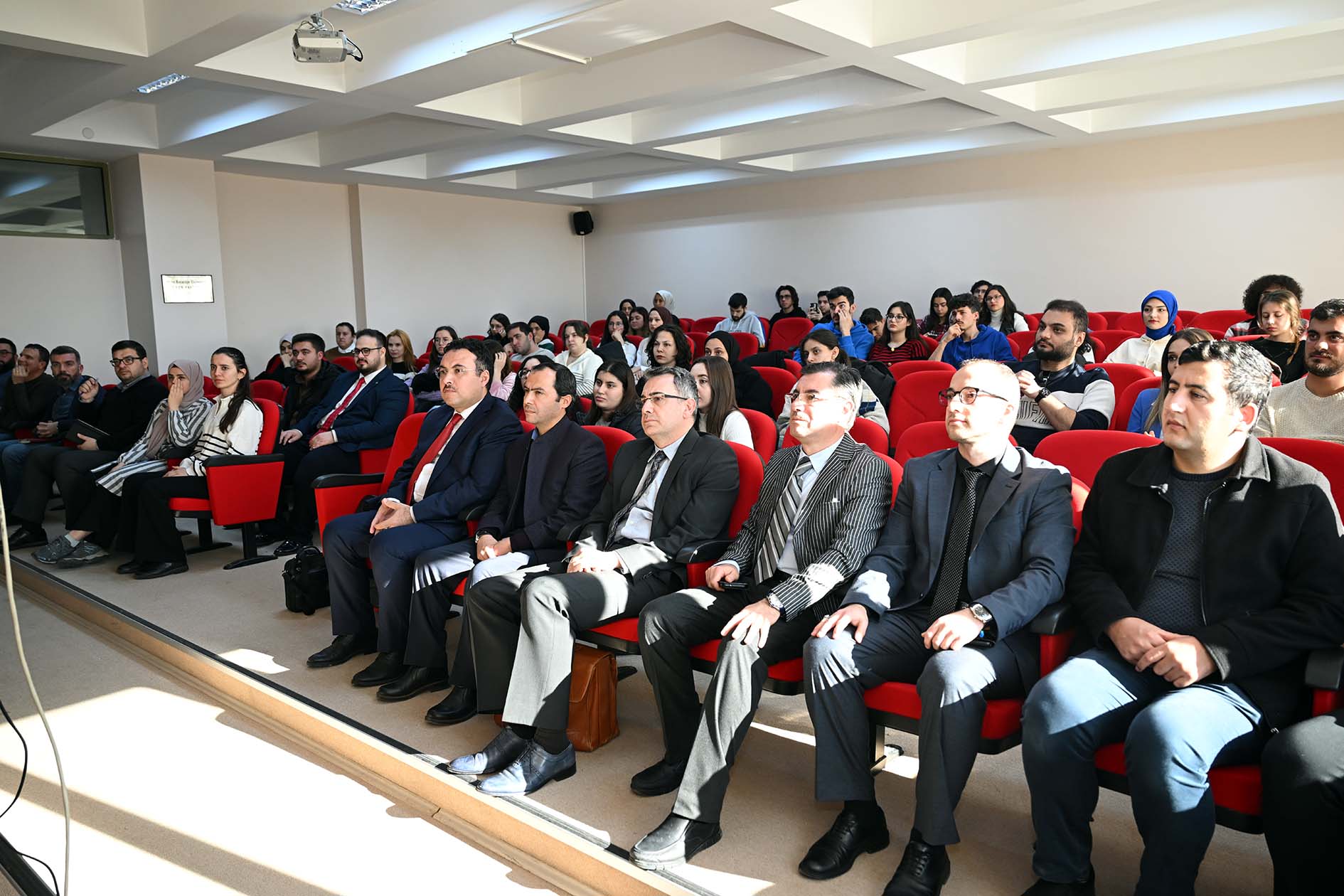 Gelecekte Hukuk Dünyasında Yapay Zekâ Paneli Gerçekleştirildi