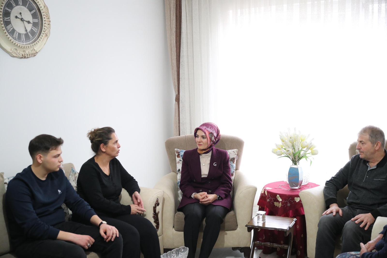 Bakan Göktaş’tan Şehidin Baba Ocağına Taziye Ziyareti