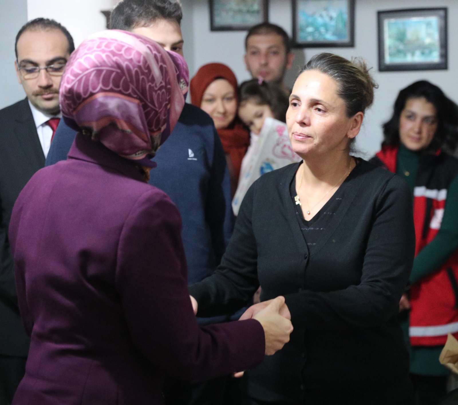 Bakan Göktaş’tan Şehidin Baba Ocağına Taziye Ziyareti