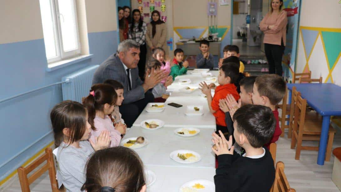 Öğrencilerle Soru Cevap Etkinliği Yaptı