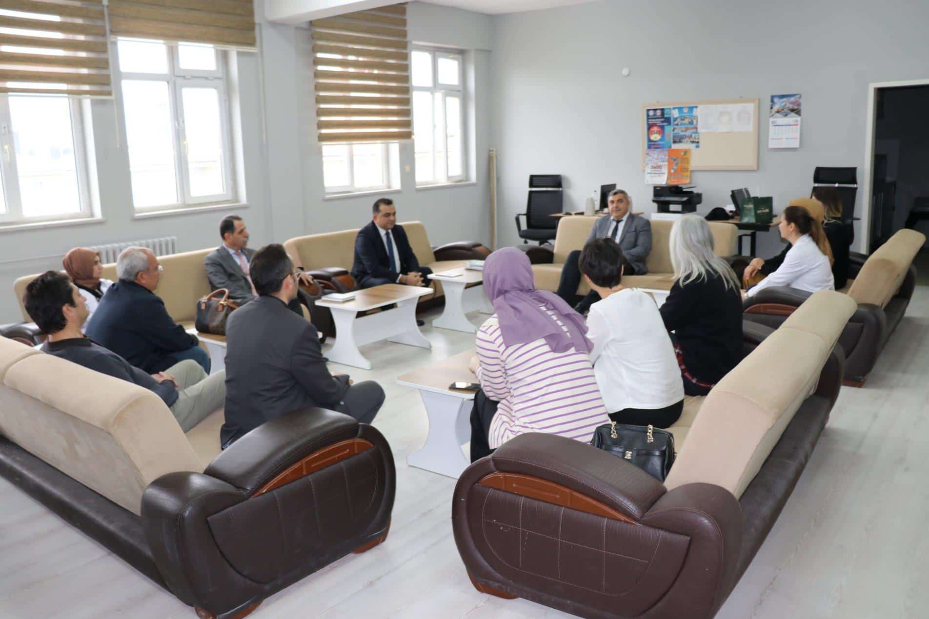 Öğrencilerle Soru Cevap Etkinliği Yaptı