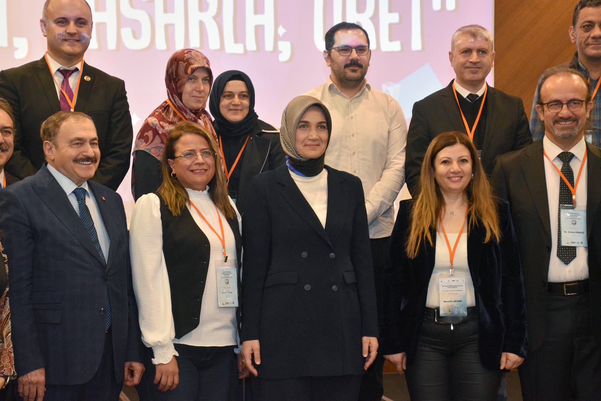 Vali Yiğitbaşı Sempozyuma Katıldı. Gündem KodAfyon Oldu