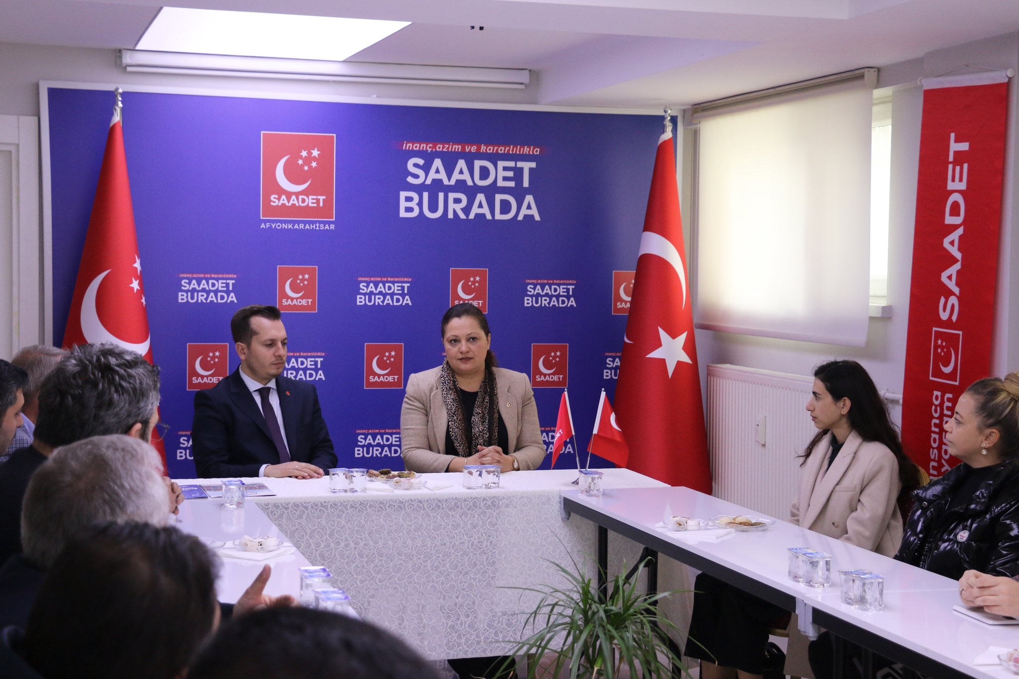 Başkan Karataş CHP'li Köksal'a Teşekkür Etti