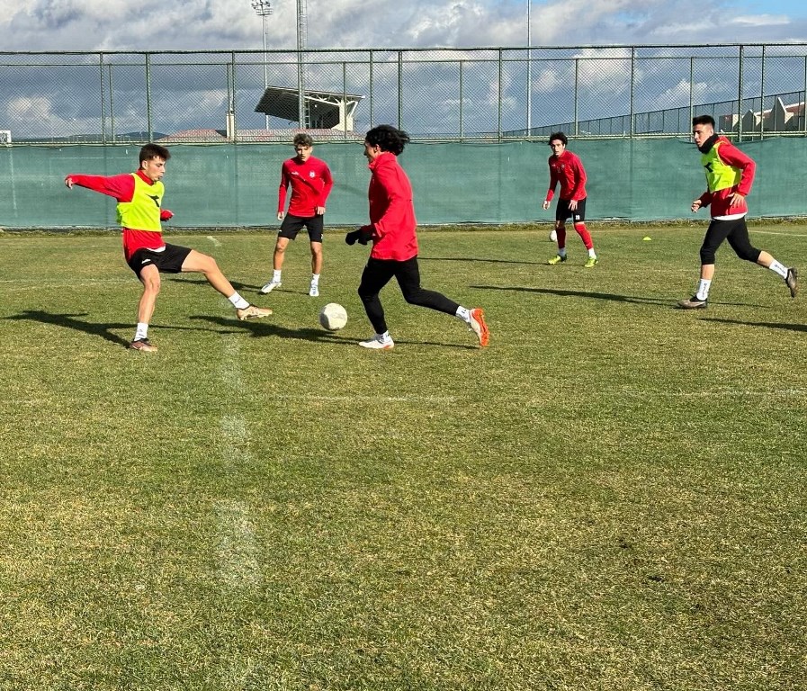 AFYONSPOR İLK YARININ SON MAÇINA ÇIKIYOR