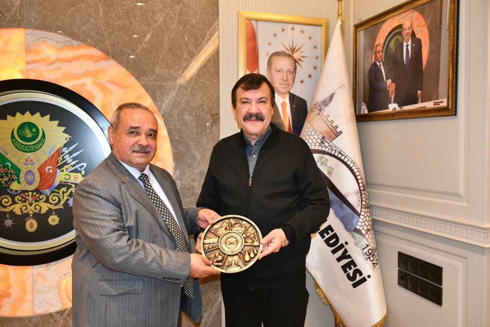 İŞ İNSANI OĞUZ'DAN, BAŞKAN ŞAHİN'E ZİYARET