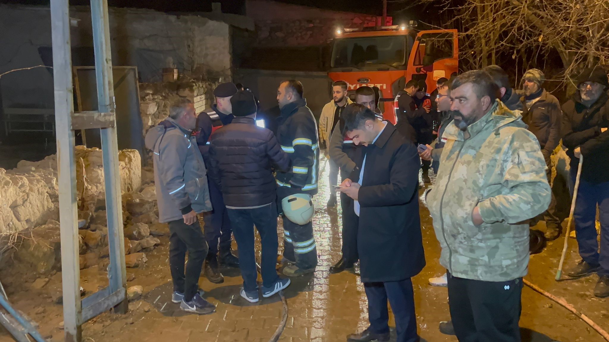 Müstakil Evde Yangın Faciası: Yaşlı Kadın Öldü, Gelini Dumandan Zehirlendi