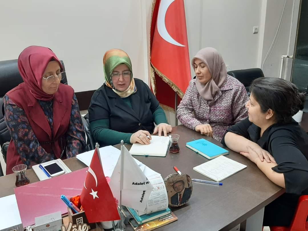 AK PARTİ SİNAN PAŞA'DA MÜLAKATLARINI GERÇEKLEŞTİRDİ