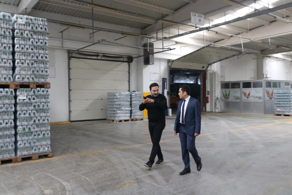 İhsaniye Kaymakamı Bildirici Kızılay Fabrikasını Ziyaret Etti