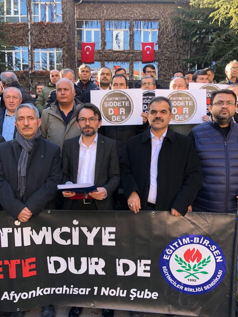 Afyon'daki Öğretmene Yapılan Saldırı Sonrası Meslektaşları Suskunluğunu Bozdu
