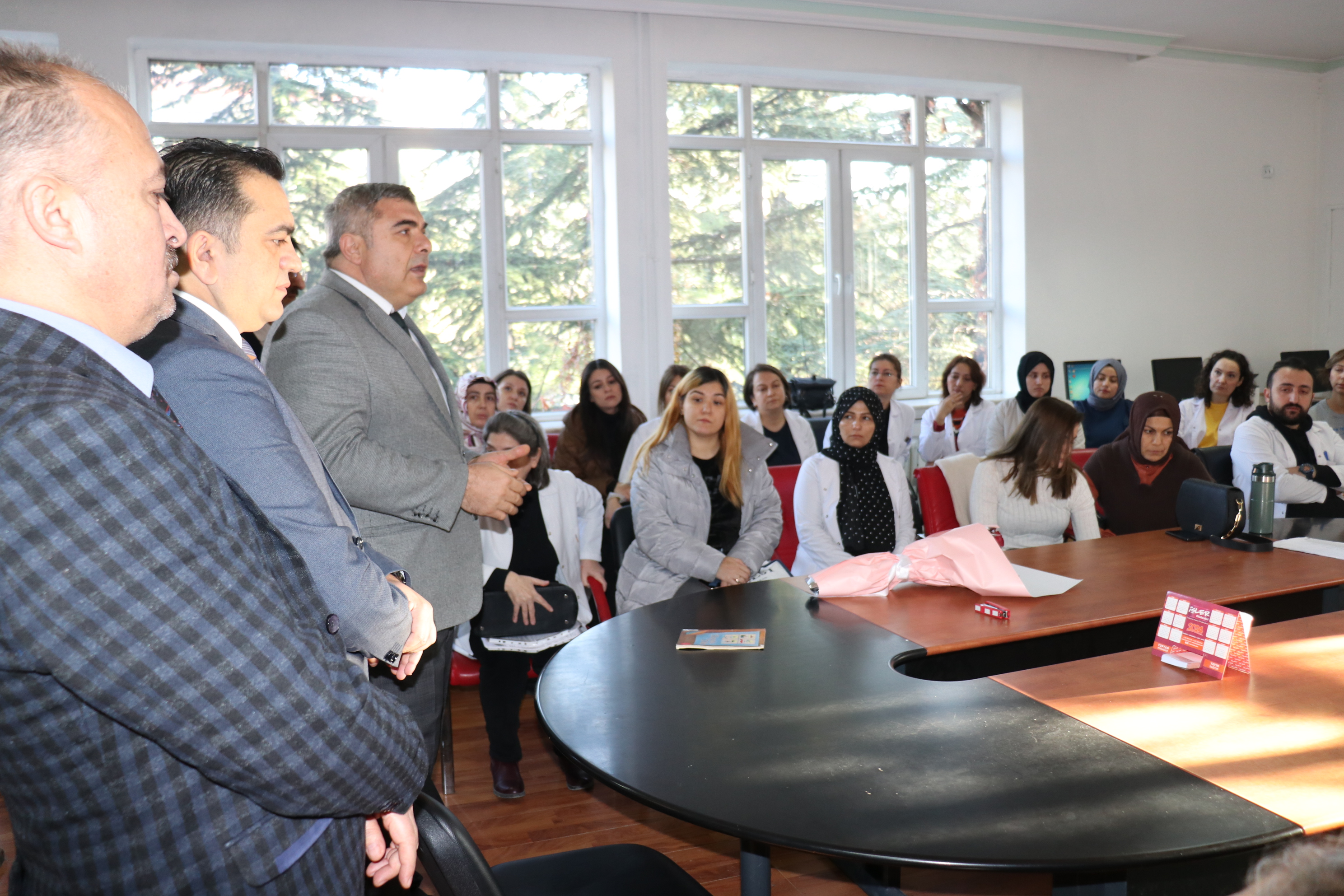 Müdür Sünnetci Saldırıya Uğrayan Öğretmenin Okulunu Ziyaret Etti