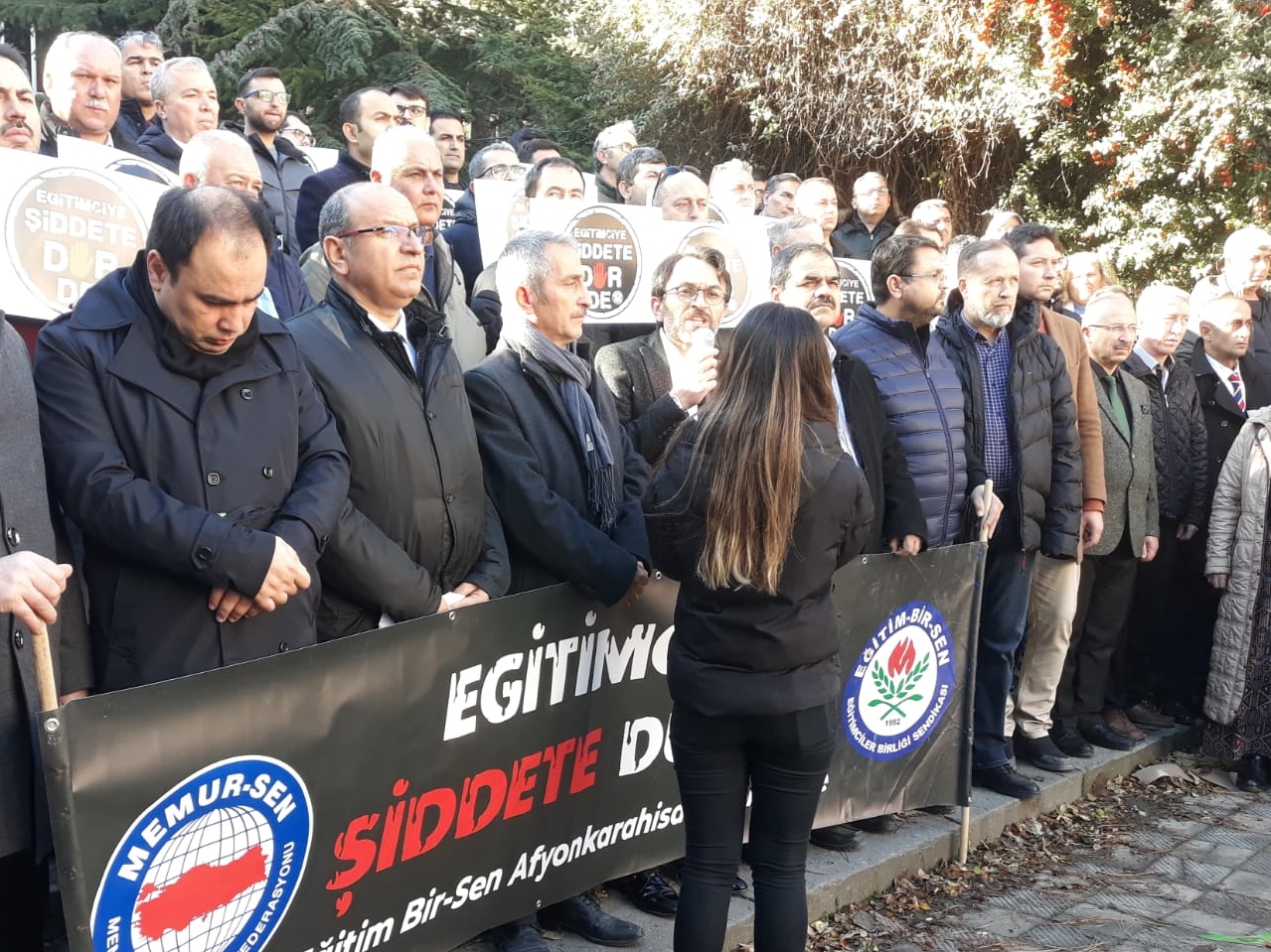 Afyonkarahisar'da Öğretmene Saldırıya Tepki
