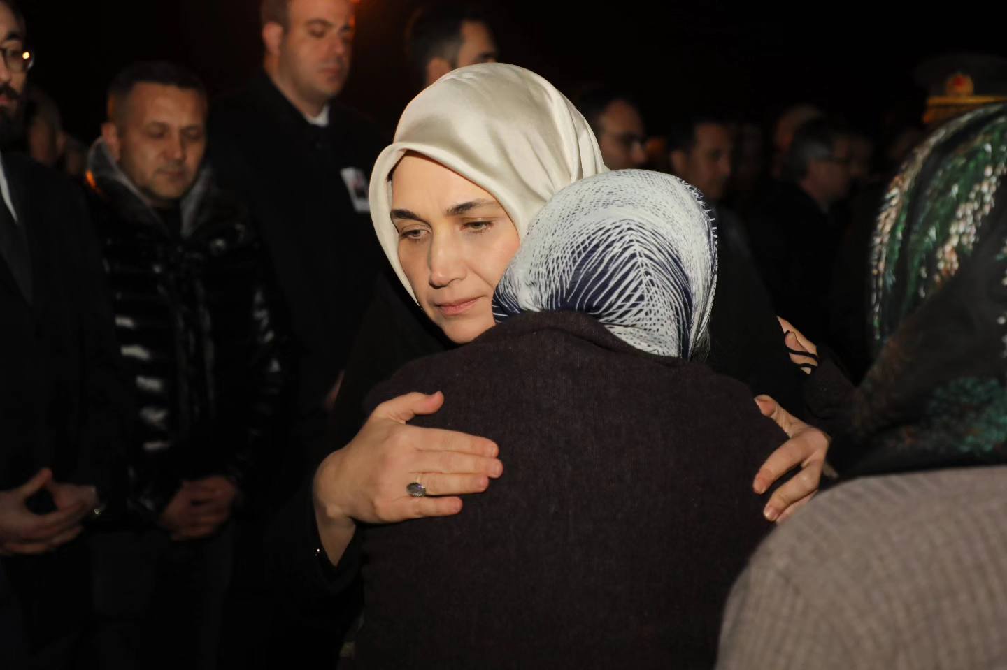 Devlet Ana Şehidin Ailesini Bir An Yalnız Bırakmadı