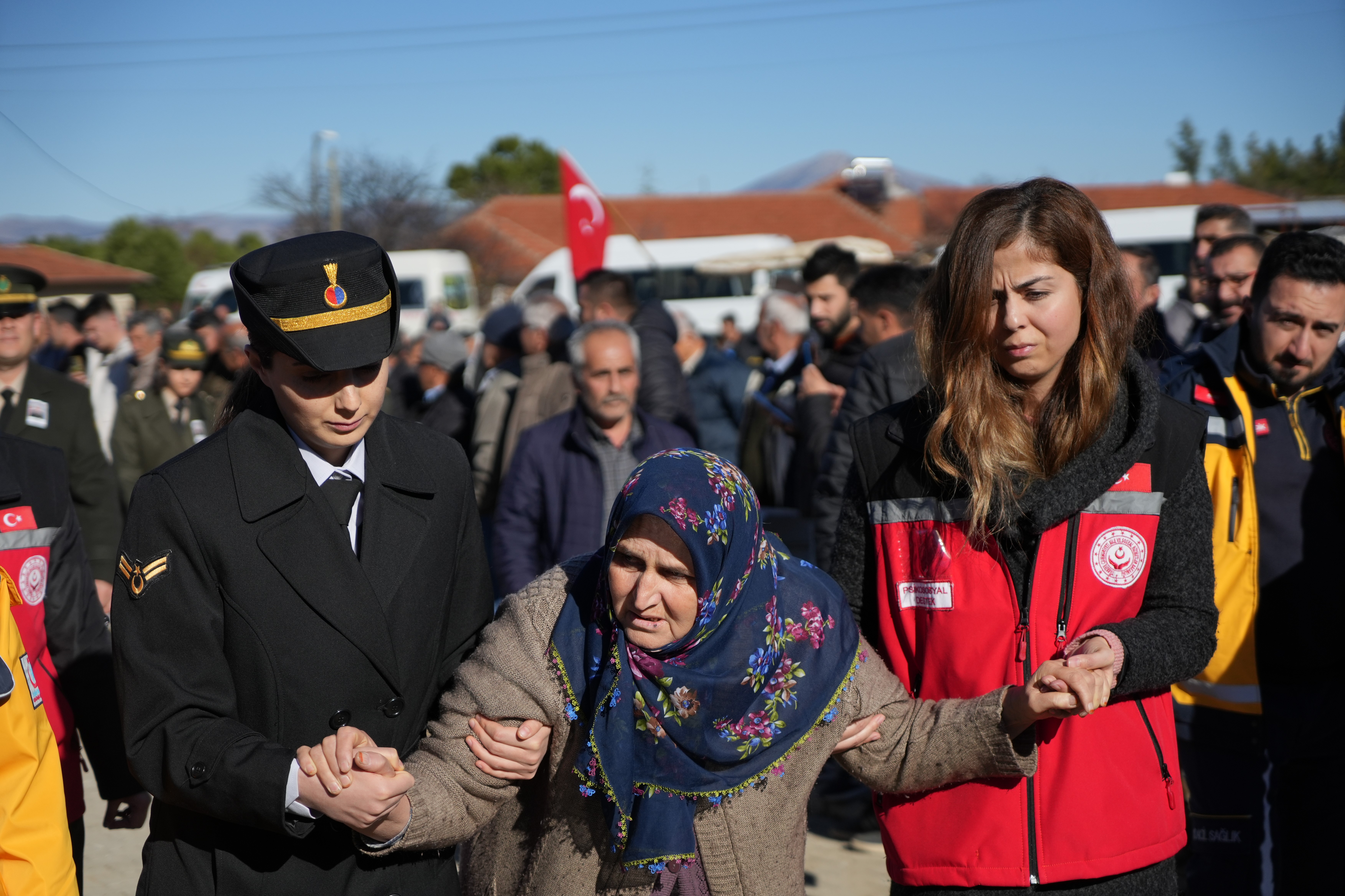ŞEHİT SON KEZ BABA OCAĞINDA