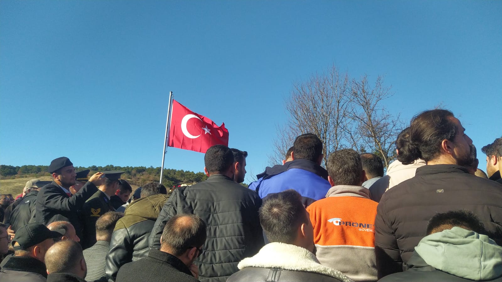 Şehit Piyade Teğmen Ramazan Günay Vatan Toprağına Emanet Edildi. Vatandaşlar Sinanpaşa'ya Akın Etti