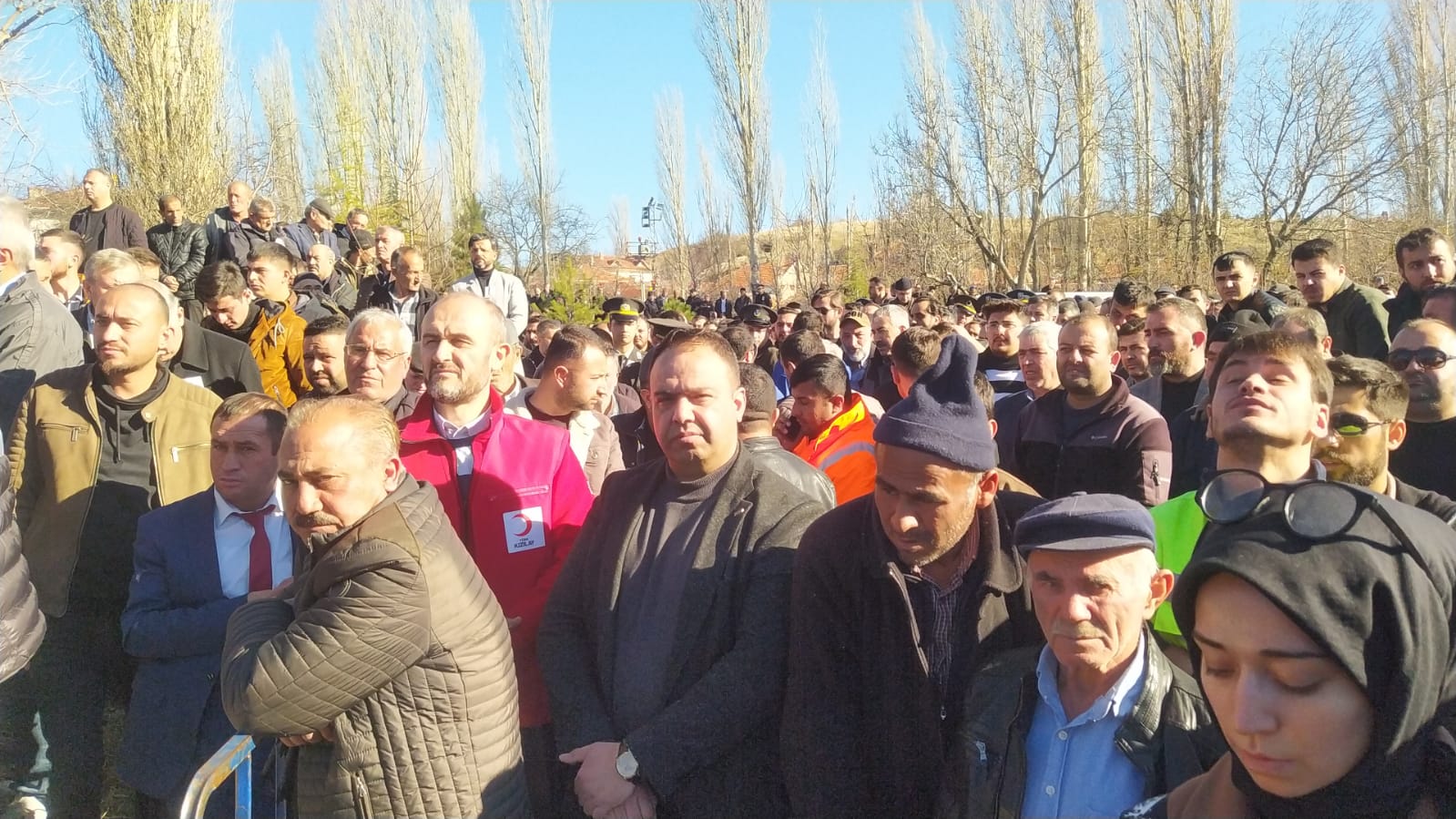 Şehit Piyade Teğmen Ramazan Günay Vatan Toprağına Emanet Edildi. Vatandaşlar Sinanpaşa'ya Akın Etti