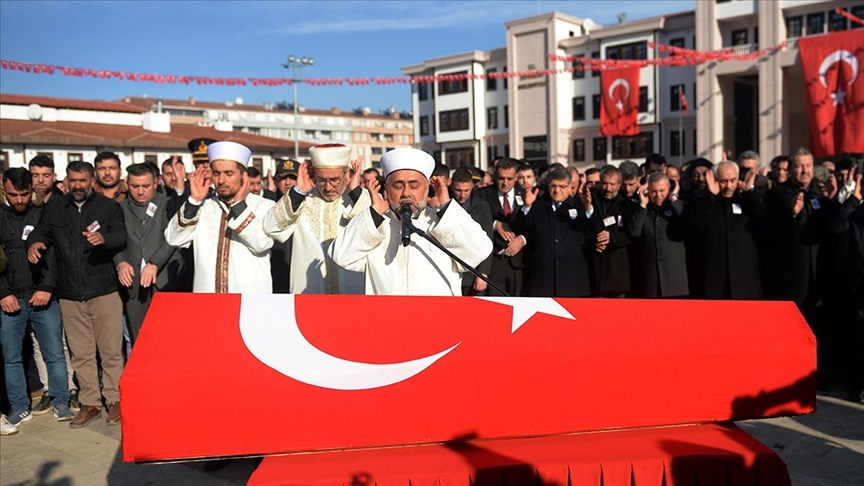 ŞEHİTLERİMİZİ UĞURLUYORUZ