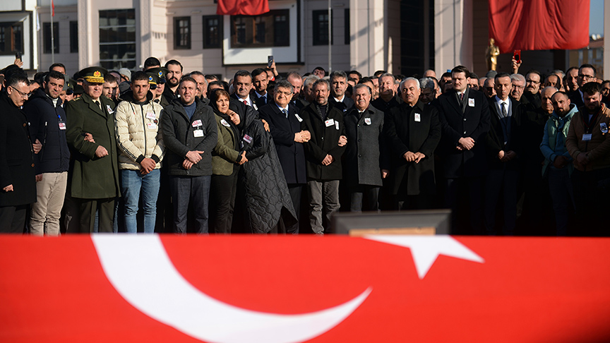 ŞEHİTLERİMİZİ UĞURLUYORUZ
