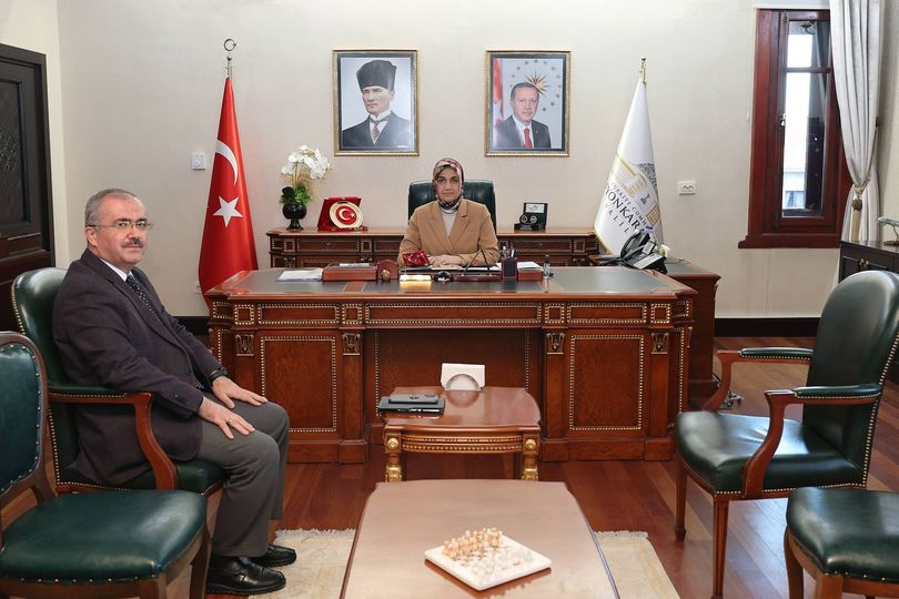 VALİ YİĞİTBAŞI İL MÜDÜRÜ ERDOĞAN'I MAKAMINDA KABUL ETTİ