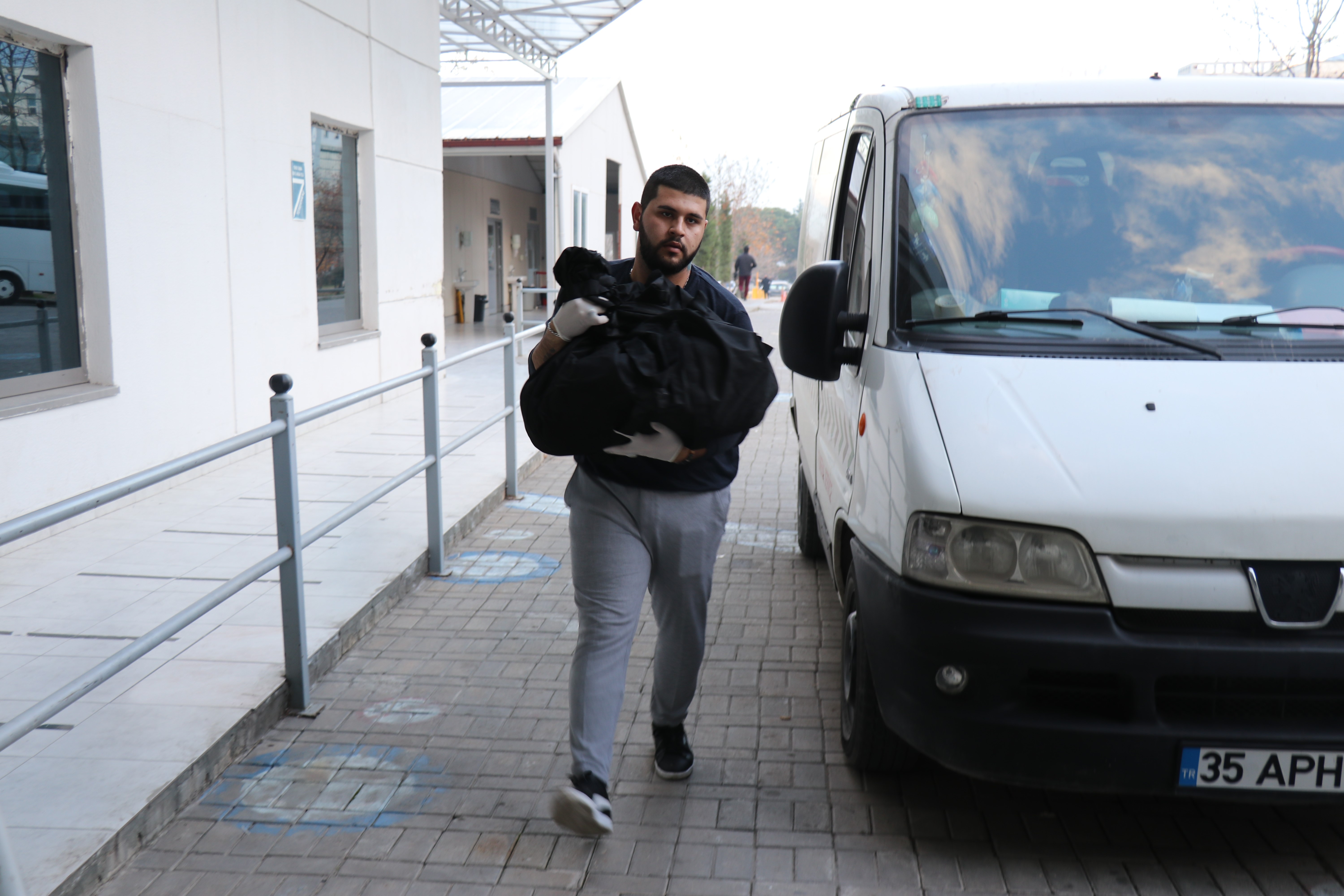Canını Hiçe Sayan Anne Evladını Kurtaramadı