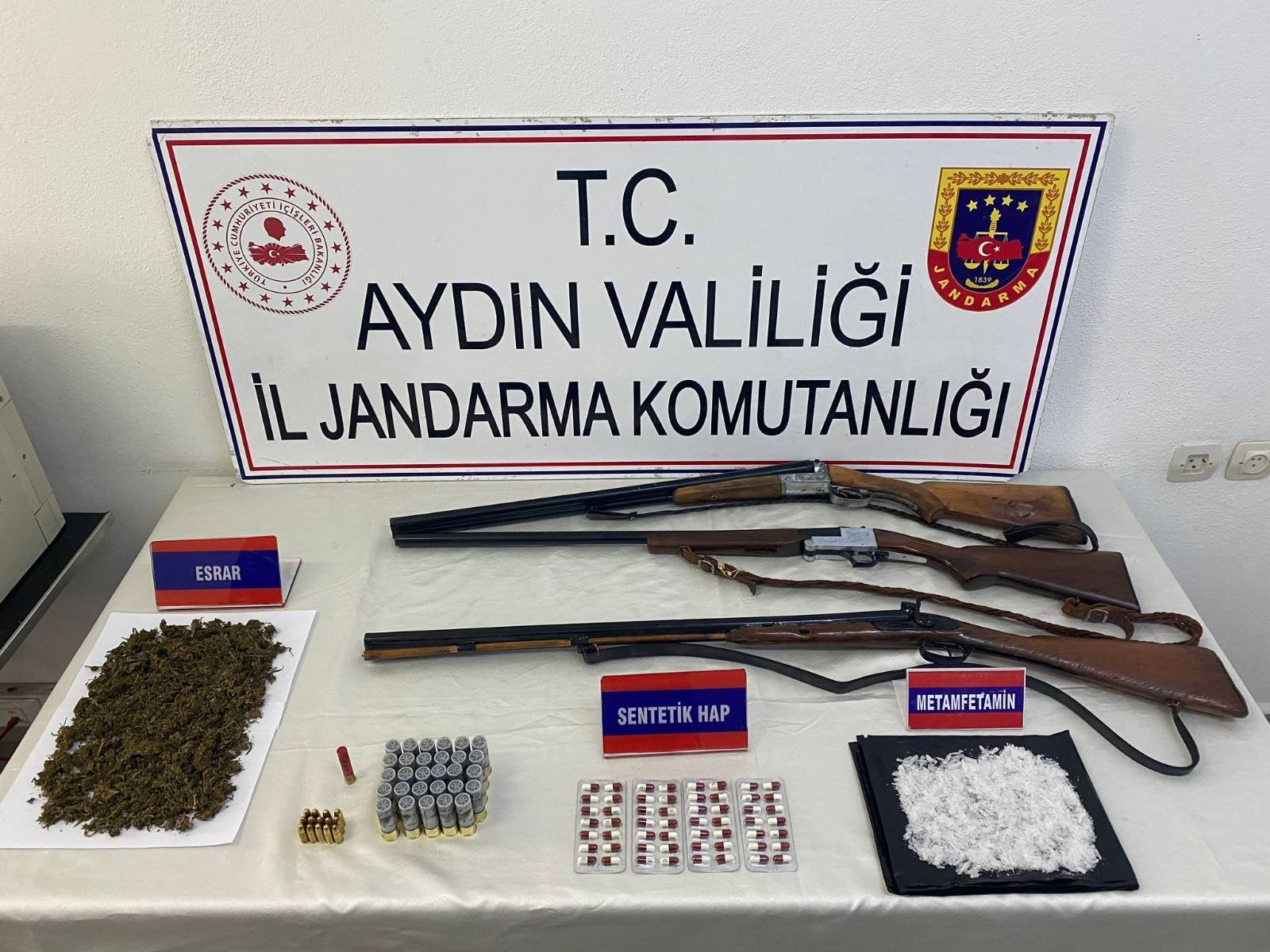UYUŞTURUCUYA GEÇİT YOK: