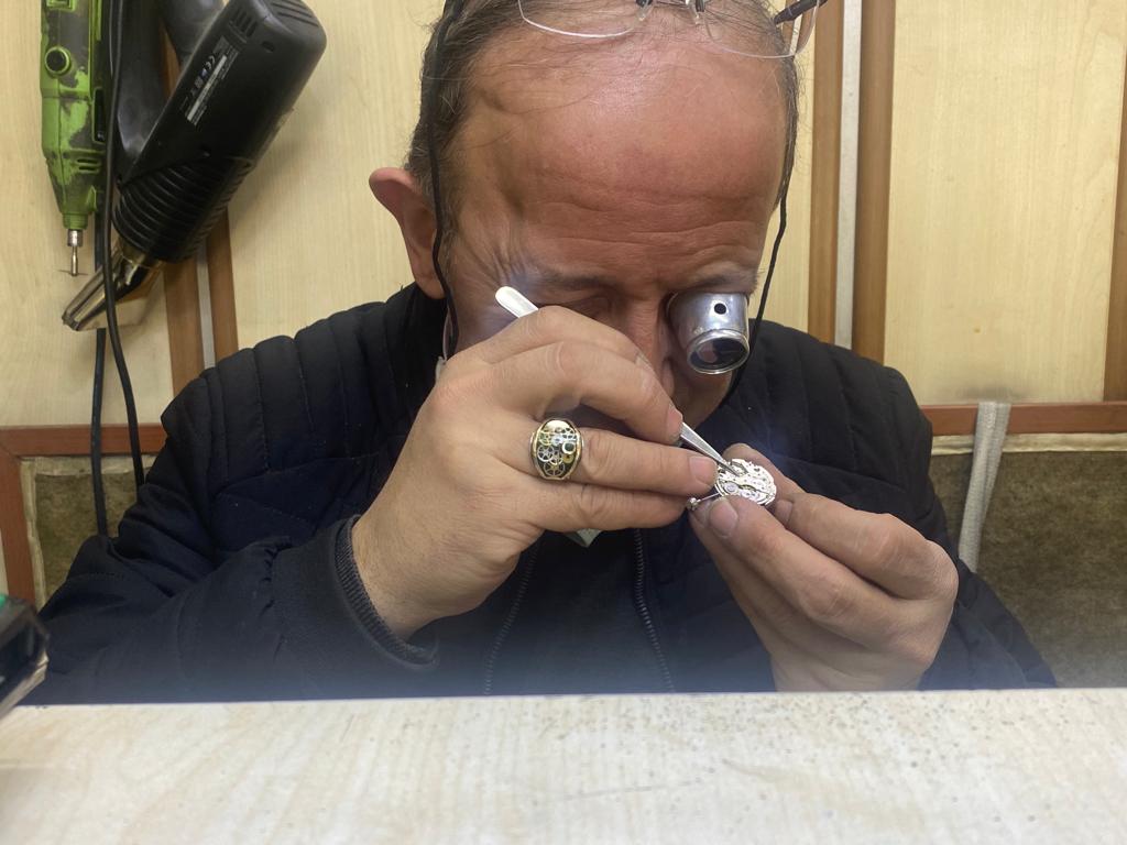 AFYONKARAHİSAR'LA ÖZDEŞLEŞEN BİR ESNAF