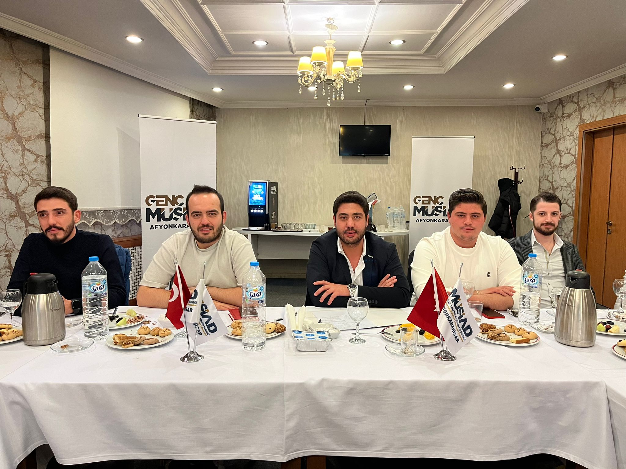 KOLLEKTİF GÜÇLE DEĞİŞİME LİDERLİK ET" MODDUSUYLA TOPLANDILAR