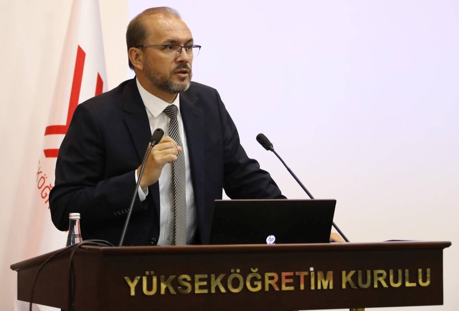 AFSÜ İLK ÜÇE GİRDİ