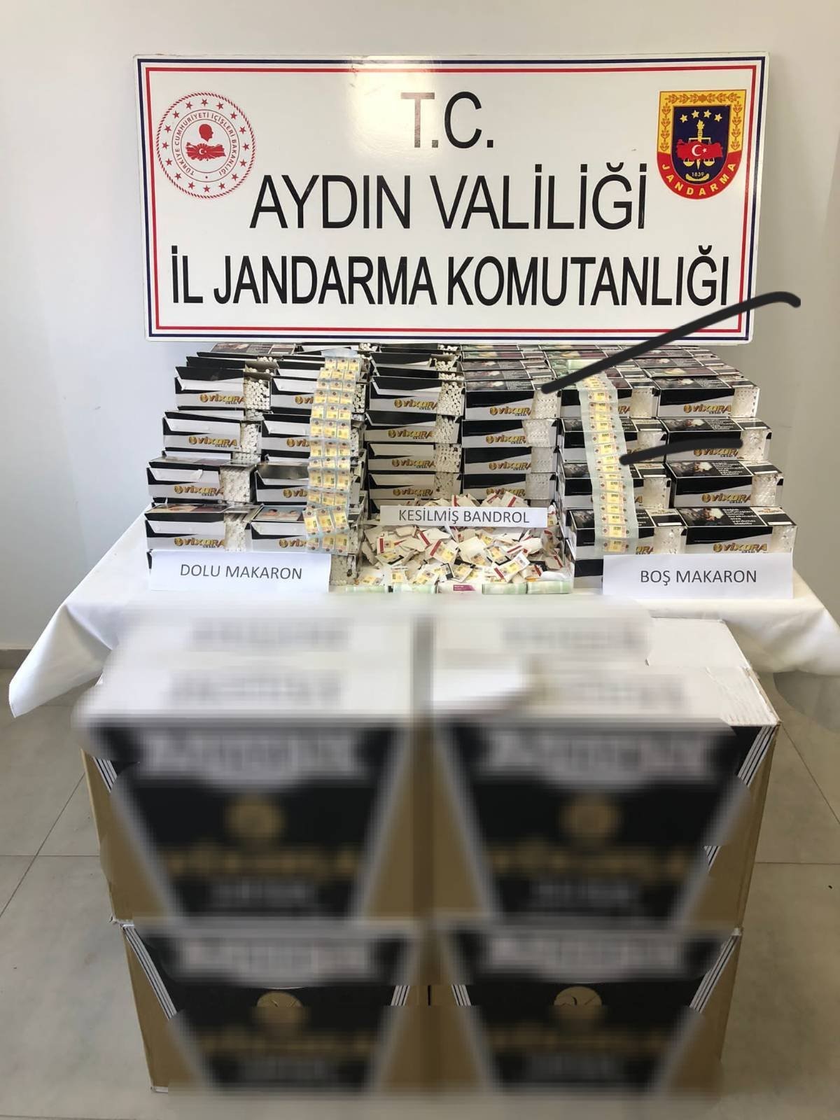 40 BİN MAKARON ELE GEÇİRİLDİ